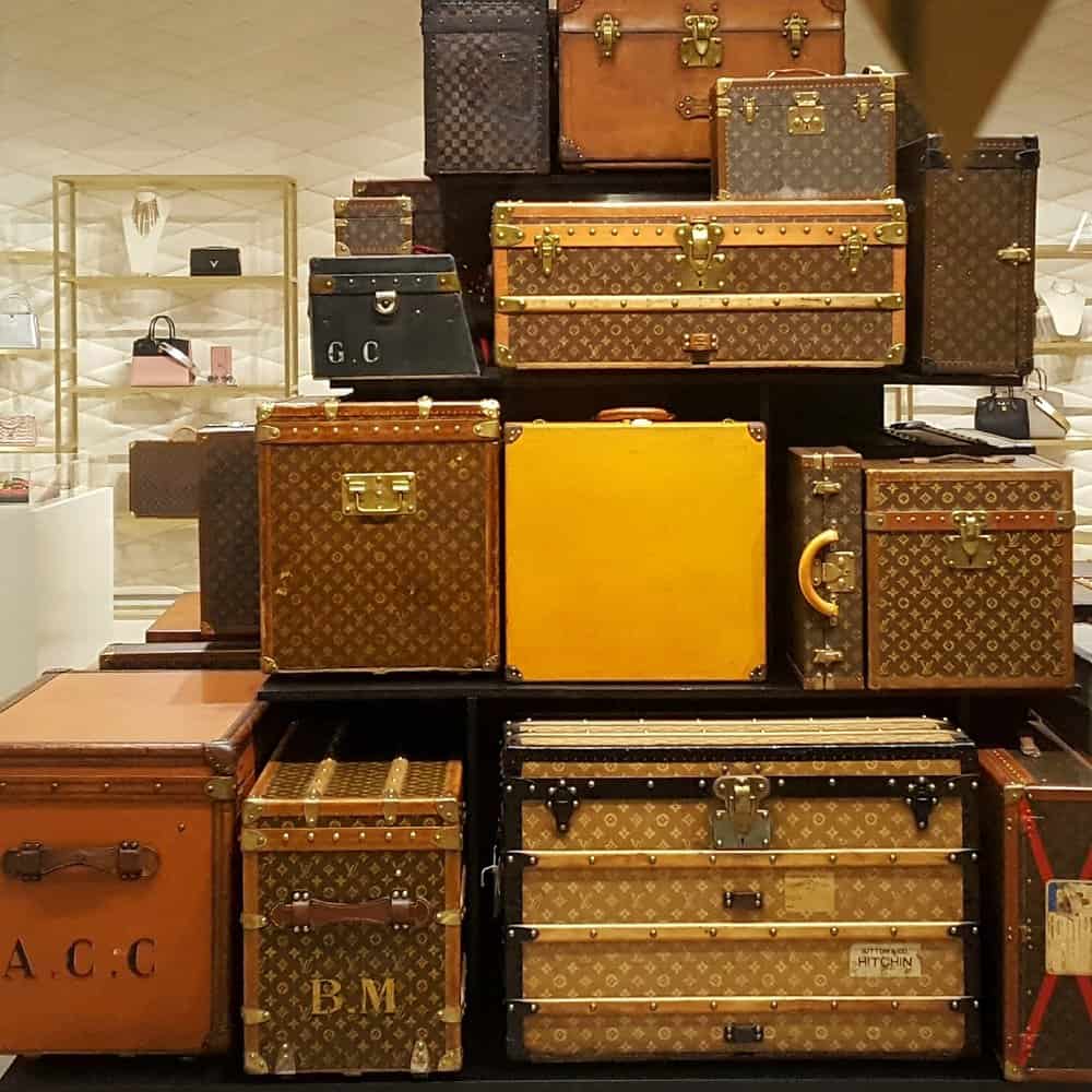Toronto man finds rare Louis Vuitton suitcase from 1890s in grandmother's  basement